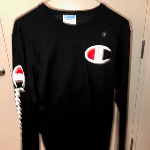 BRAND NEW WITH TAGS CHAMPION LONG SLEEVE SHIRT